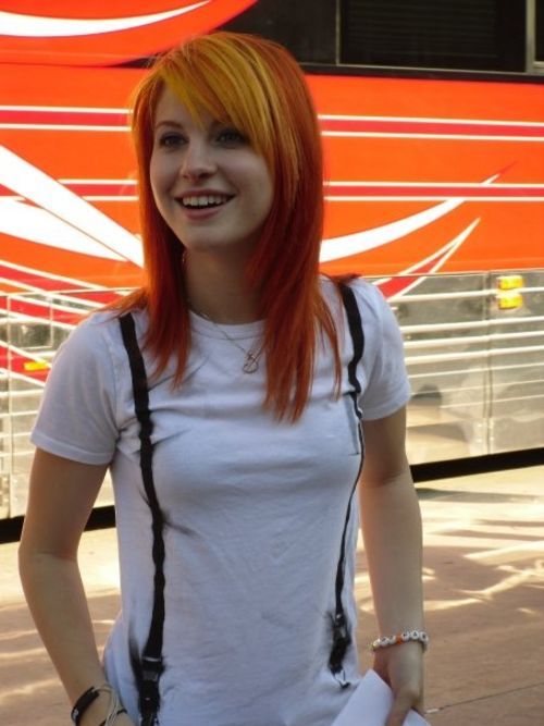 paramore hayley williams hairstyles. Hayley Williams
